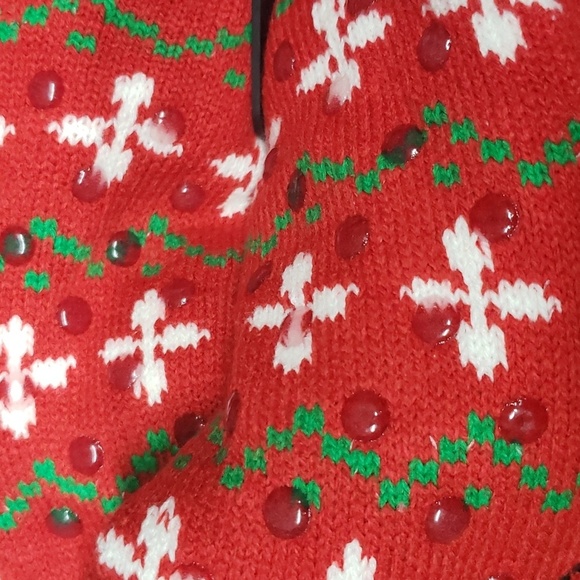 Peanuts NWT Snoopy Knit Design Stretch Plush Slipper/Socks, 4-10 - Picture 4 of 6